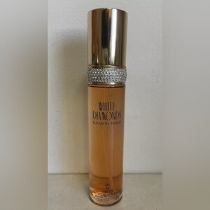 White Diamonds by Elizabeth Taylor EAU de Perfume